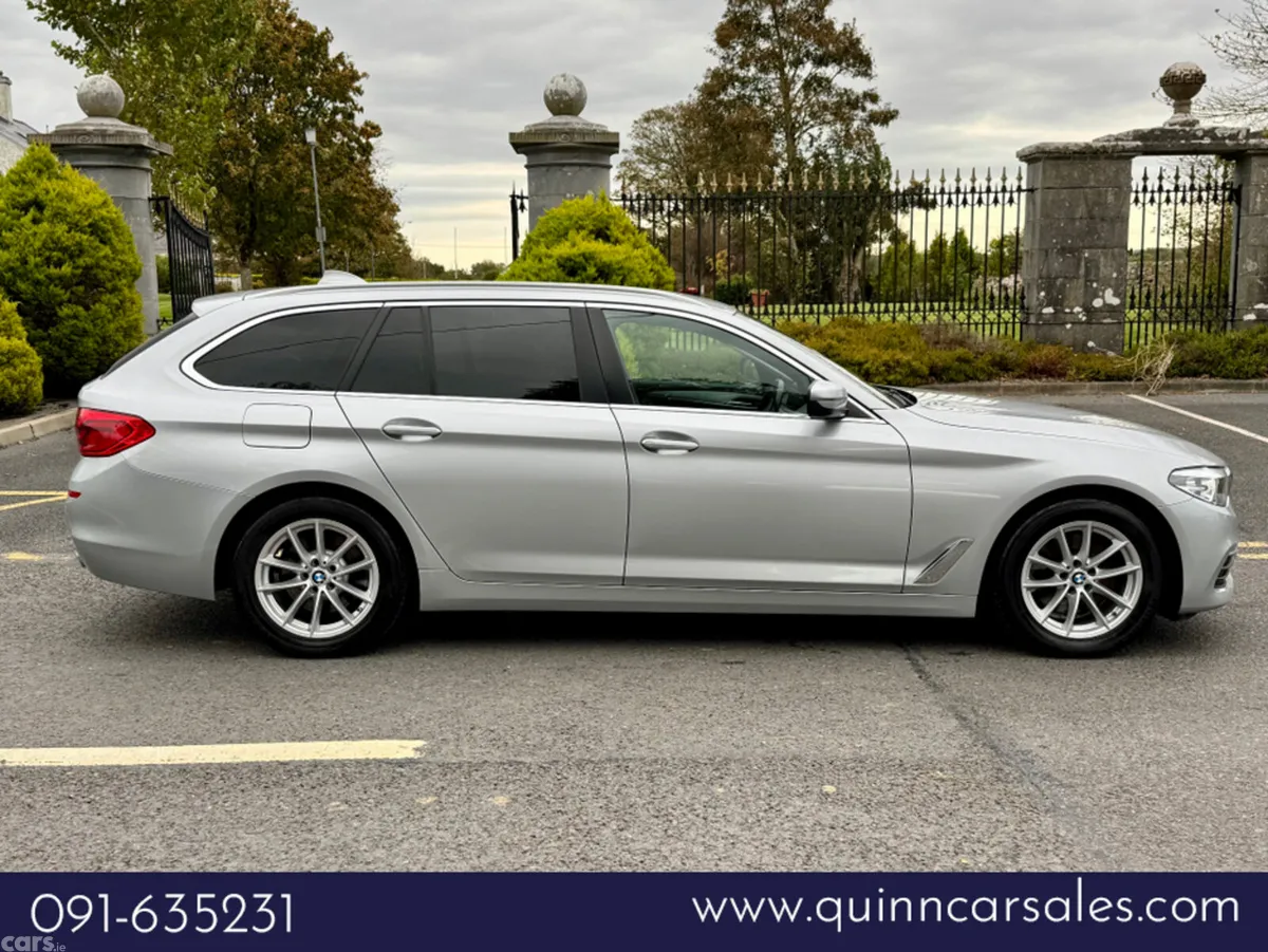 BMW 5-Series Estate, Diesel, 2019, Silver