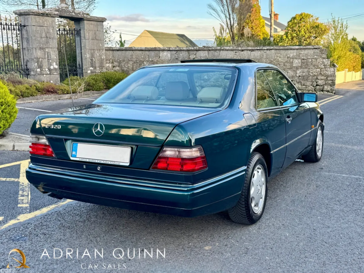Mercedes-Benz E-Class Coupe, Petrol, 1995, Green