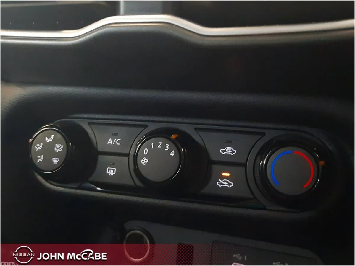 Nissan Juke MPV, Petrol, 2025, Grey
