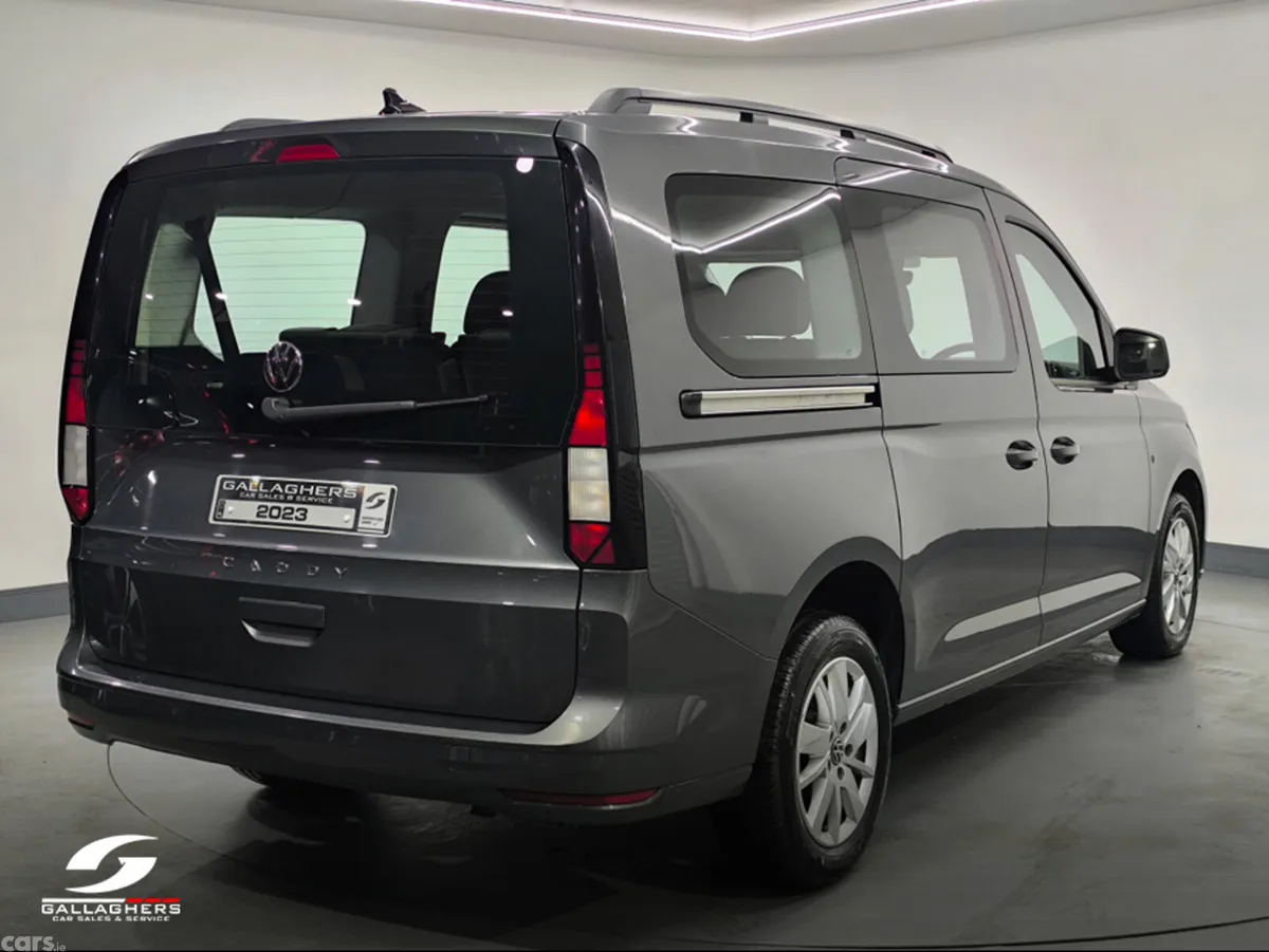 Volkswagen Caddy Maxi Life MPV, Diesel, 2023, Grey