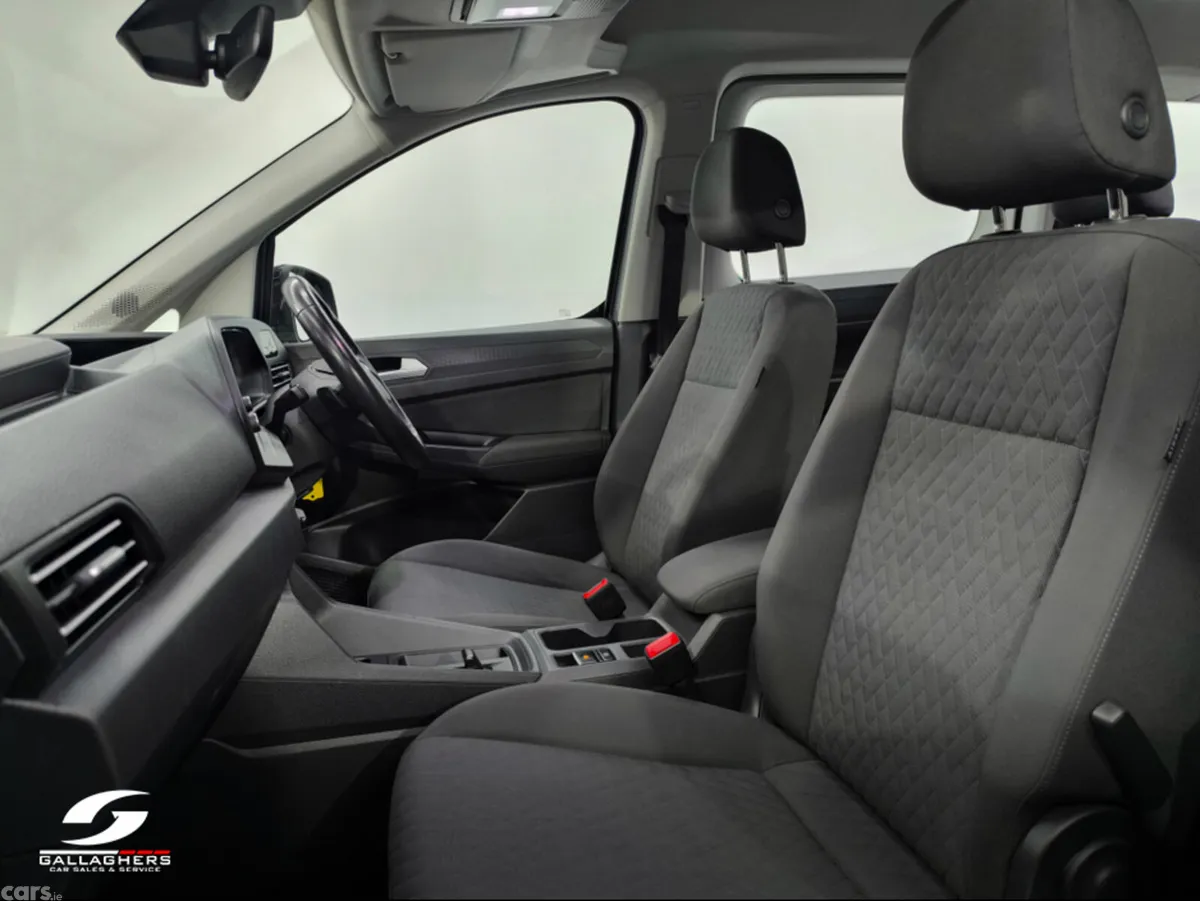 Volkswagen Caddy Maxi Life MPV, Diesel, 2023, Grey