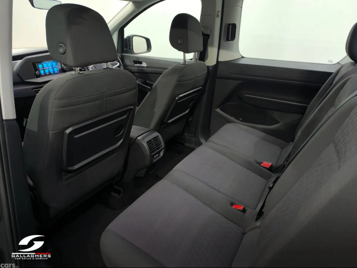 Volkswagen Caddy Maxi Life MPV, Diesel, 2023, Grey