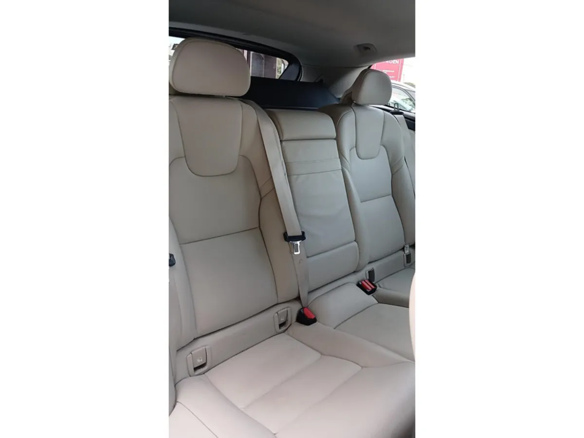 Volvo XC60 Estate, Diesel, 2018, Grey