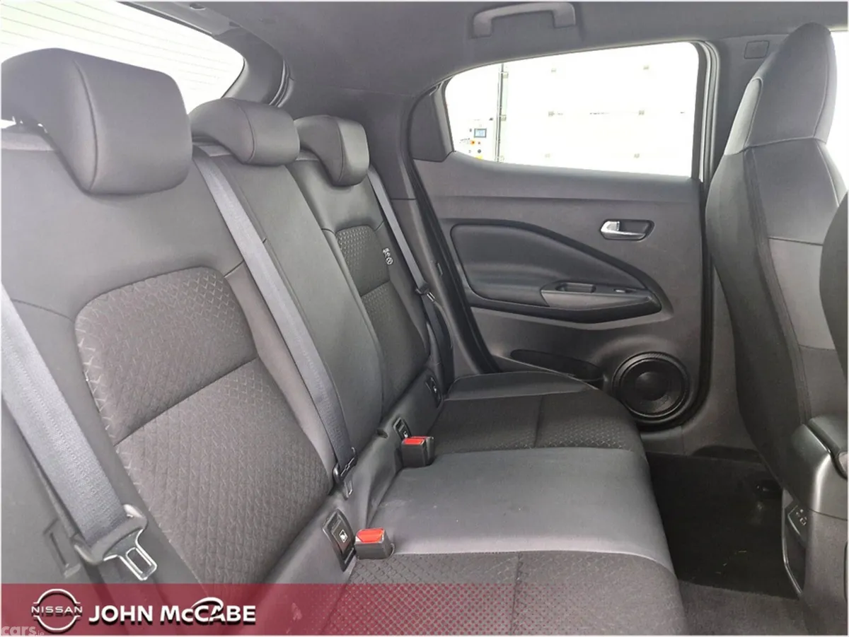 Nissan Juke MPV, Petrol, 2025, White