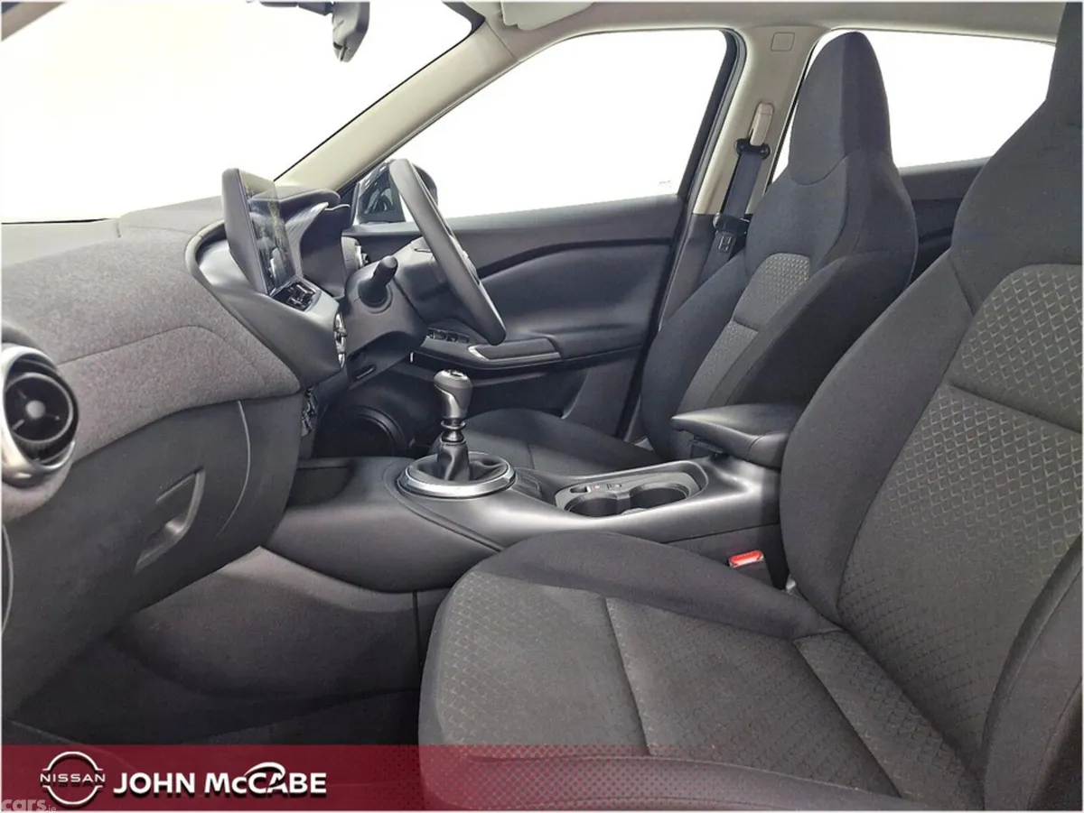 Nissan Juke MPV, Petrol, 2025, Black