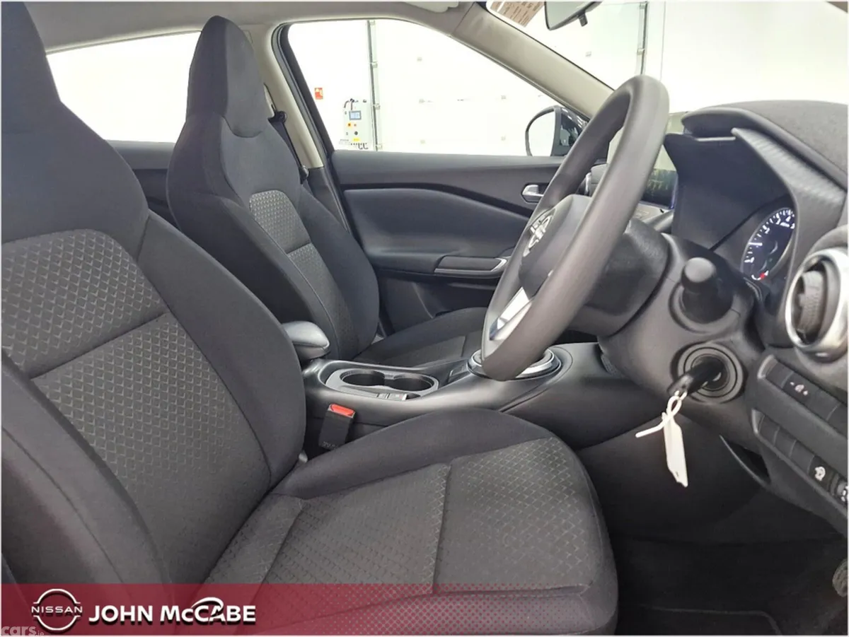 Nissan Juke MPV, Petrol, 2025, Black