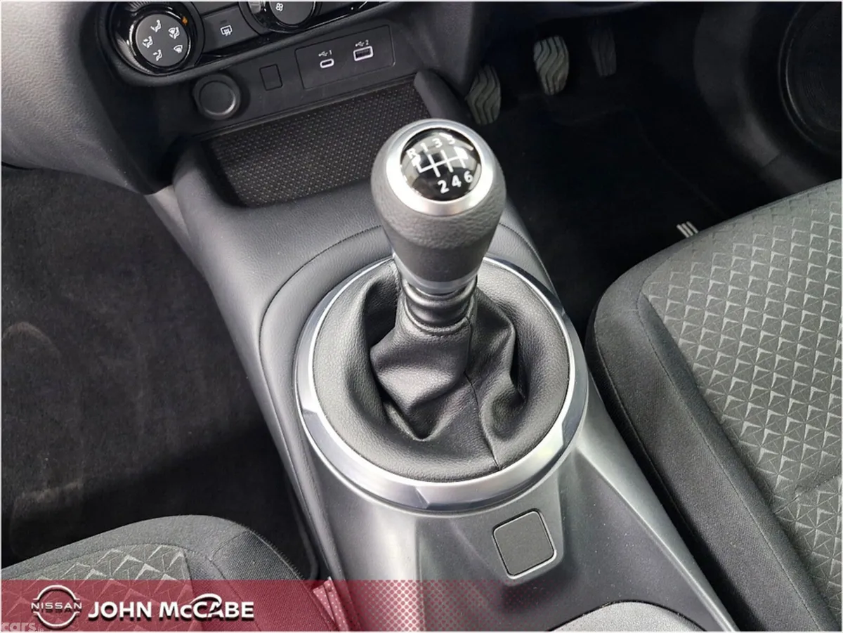 Nissan Juke MPV, Petrol, 2025, Black