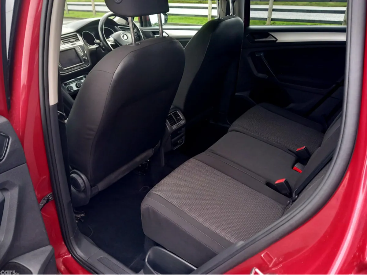 Volkswagen Tiguan Estate, Diesel, 2017, Red