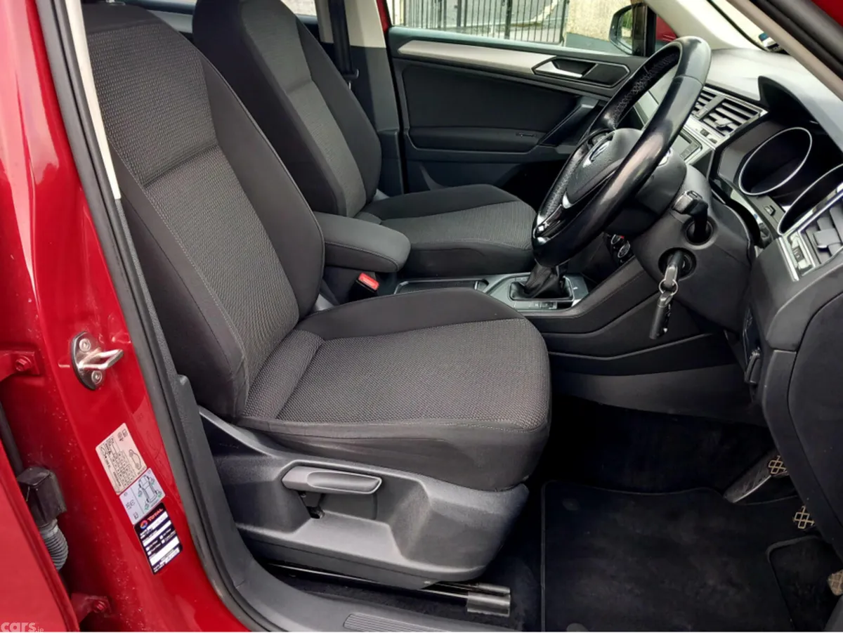Volkswagen Tiguan Estate, Diesel, 2017, Red