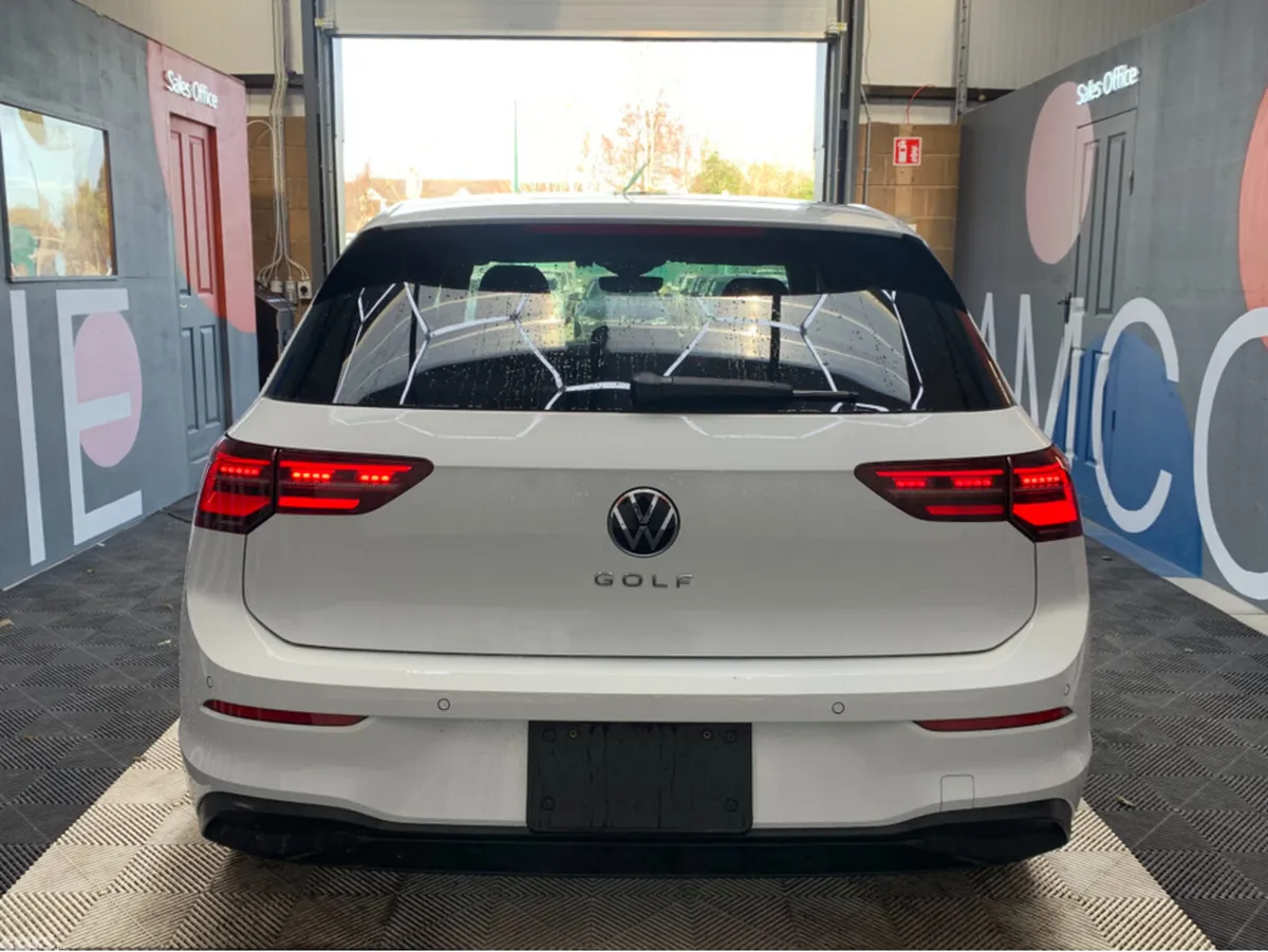 Volkswagen Golf Hatchback, Diesel, 2023, White