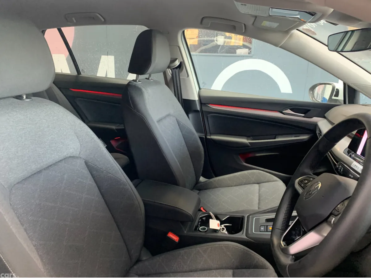 Volkswagen Golf Hatchback, Diesel, 2023, White