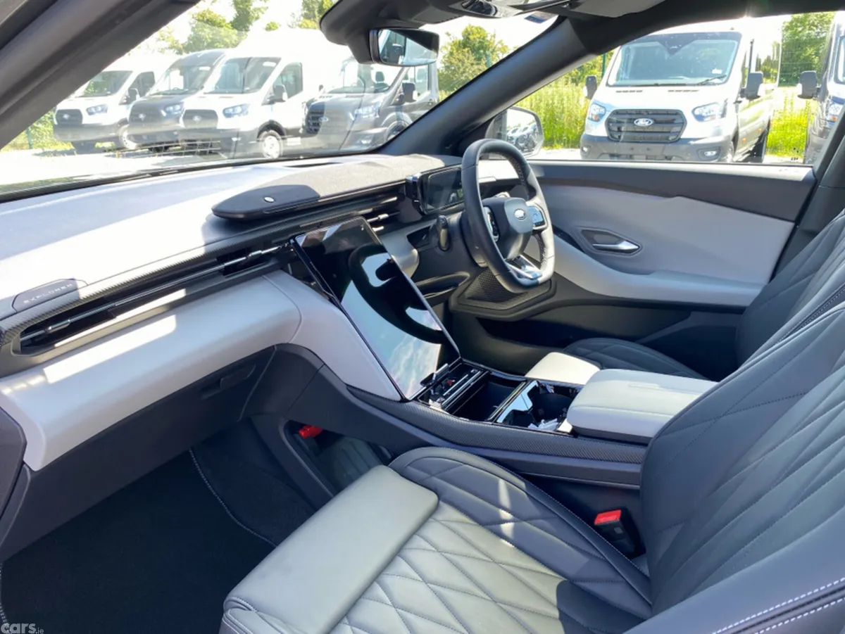 Ford Explorer SUV, Electric, 2026, Silver