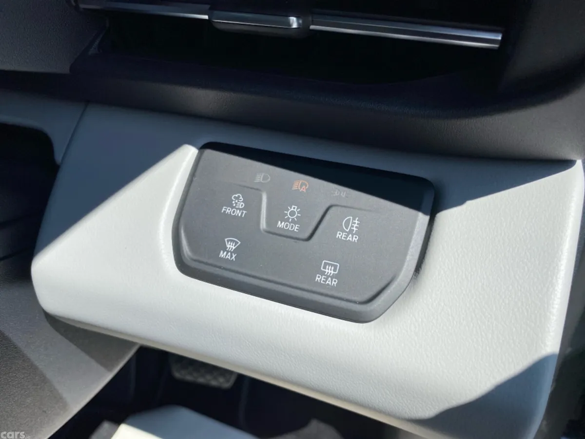 Ford Explorer SUV, Electric, 2026, Silver