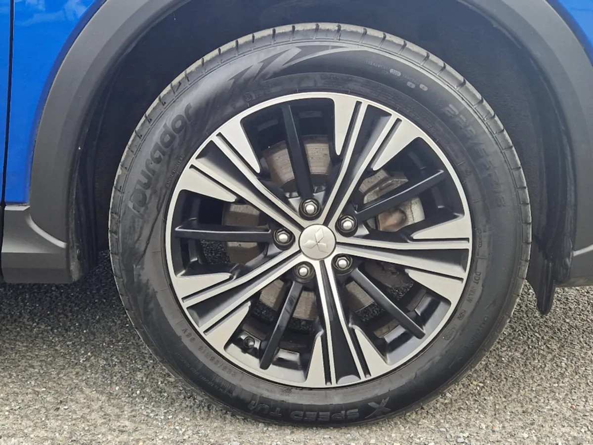 Mitsubishi Eclipse Cross SUV, Petrol, 2020, Blue