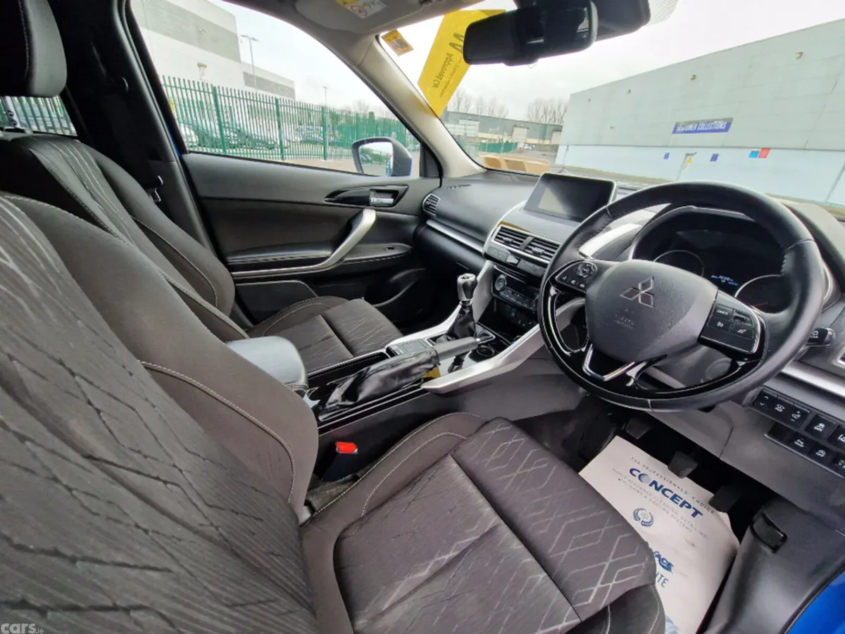 Mitsubishi Eclipse Cross SUV, Petrol, 2020, Blue