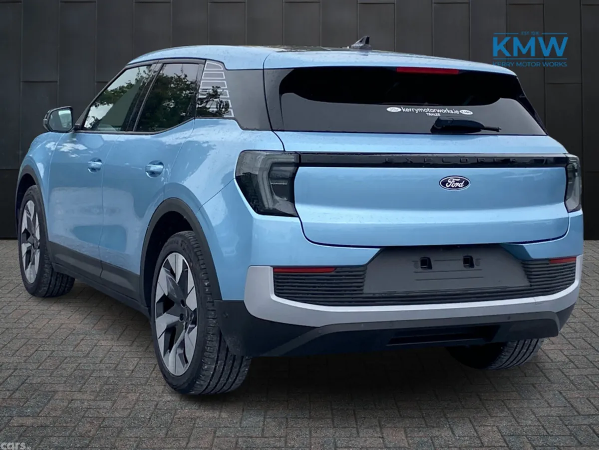 Ford Explorer SUV, Electric, 2026, Blue