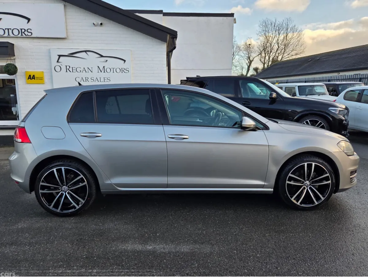 Volkswagen Golf Hatchback, Petrol, 2016, Silver