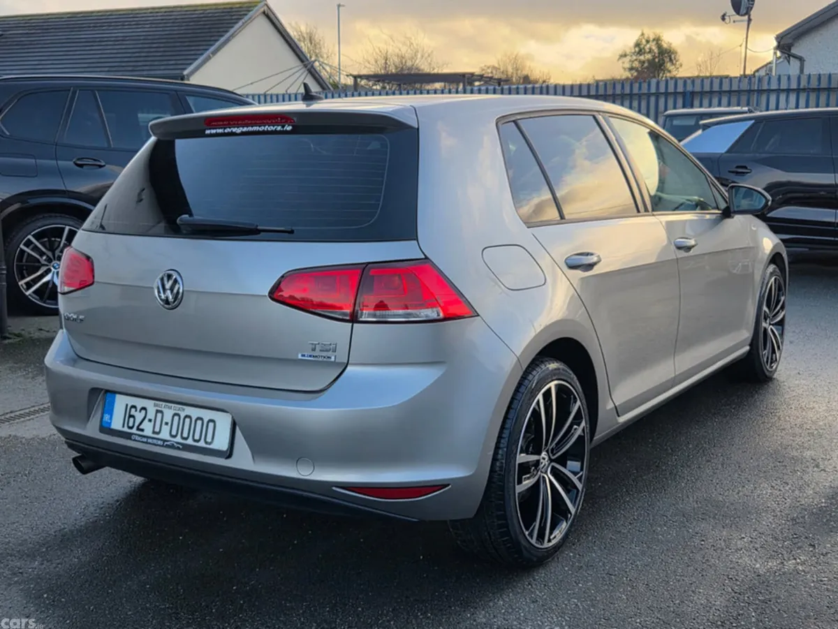 Volkswagen Golf Hatchback, Petrol, 2016, Silver