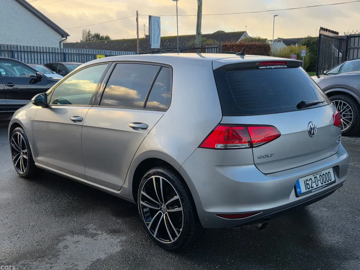 Volkswagen Golf Hatchback, Petrol, 2016, Silver