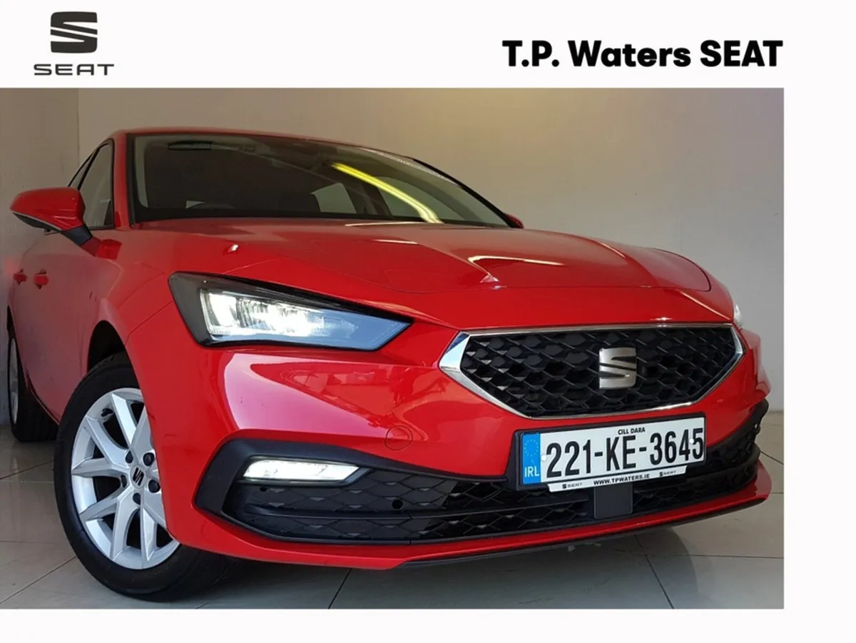 SEAT Leon Hatchback, Petrol, 2022, Red