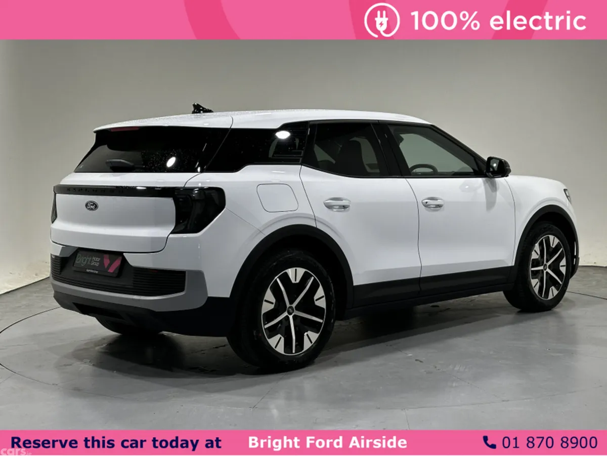 Ford Explorer SUV, Electric, 2025, Blue