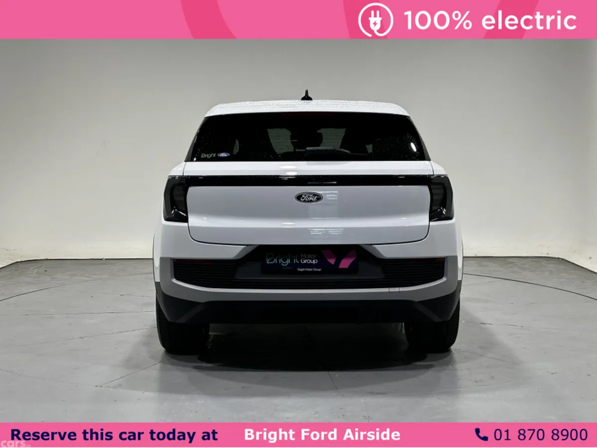 Ford Explorer SUV, Electric, 2025, Blue
