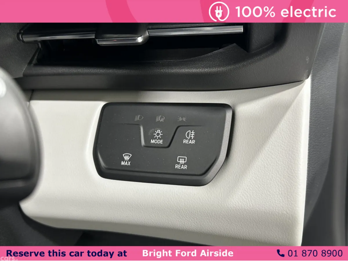 Ford Explorer SUV, Electric, 2025, Blue