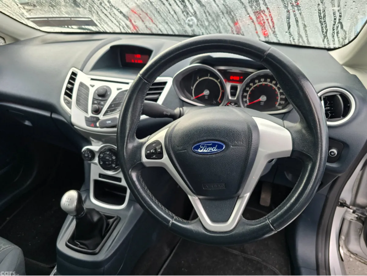 Ford Fiesta Hatchback, Diesel, 2012, Silver