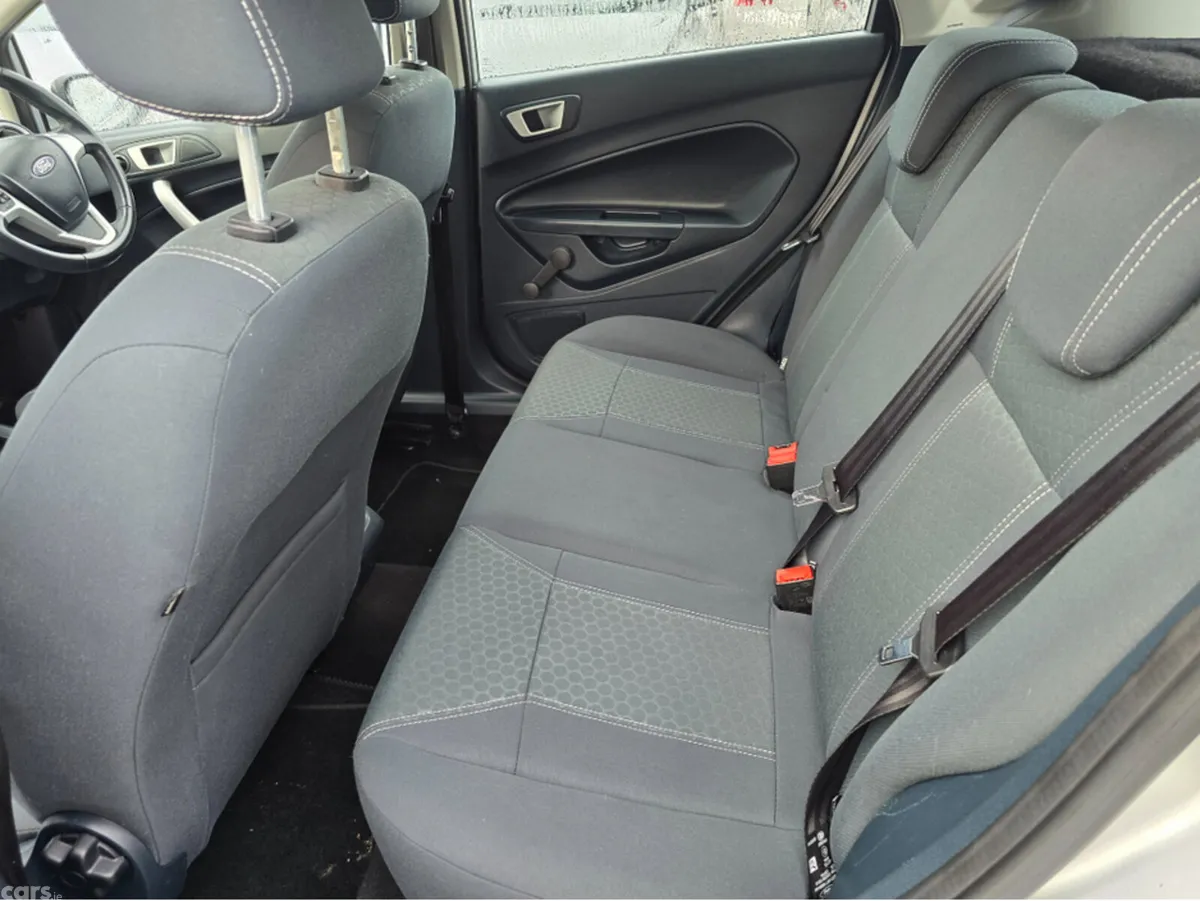Ford Fiesta Hatchback, Diesel, 2012, Silver