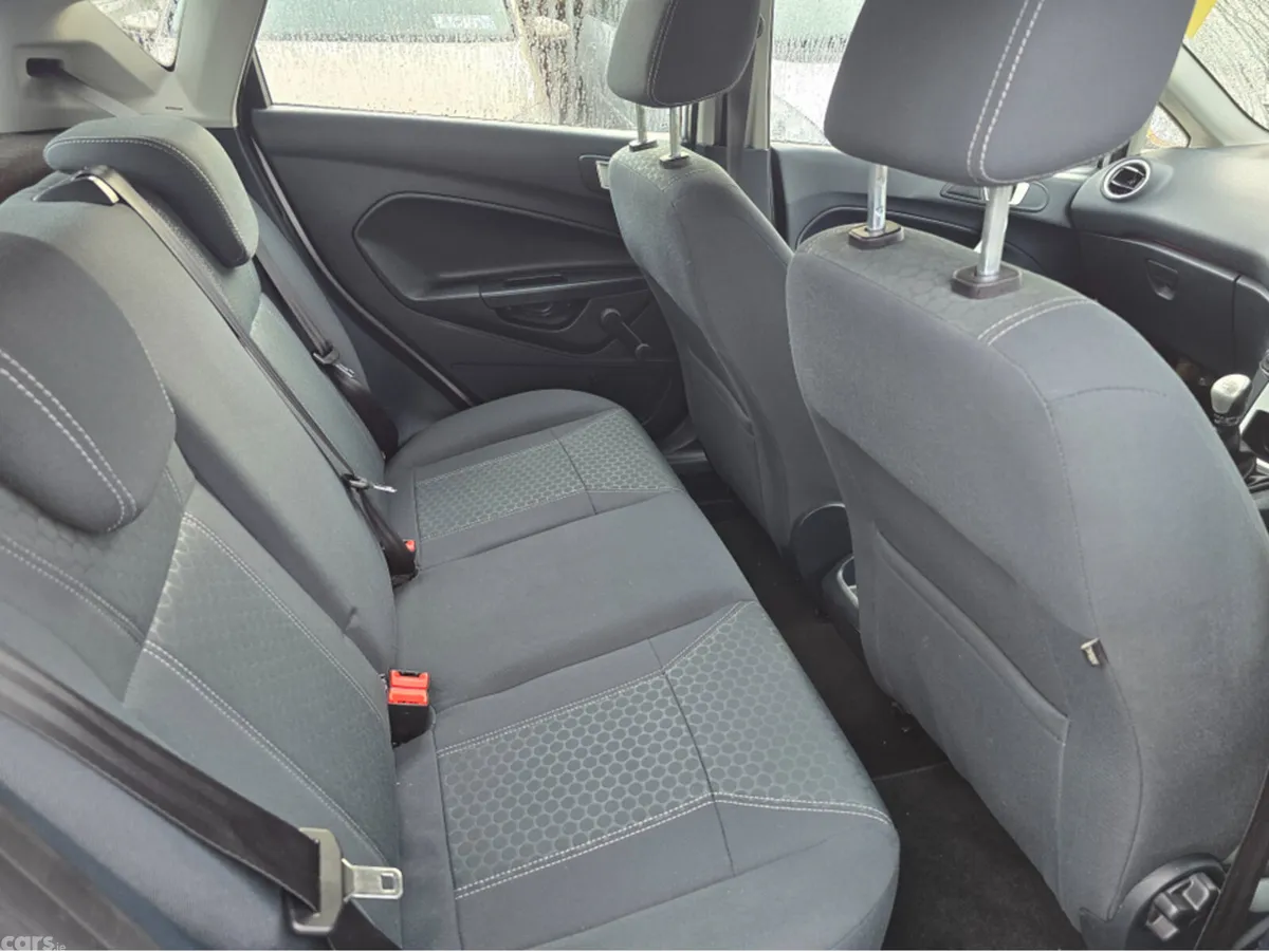 Ford Fiesta Hatchback, Diesel, 2012, Silver