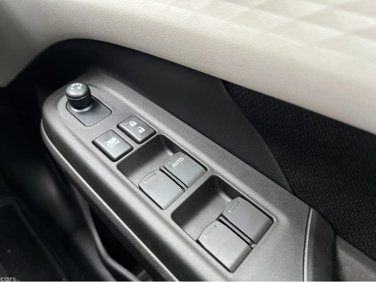Suzuki Swift Hatchback, Petrol Hybrid, 2026, White