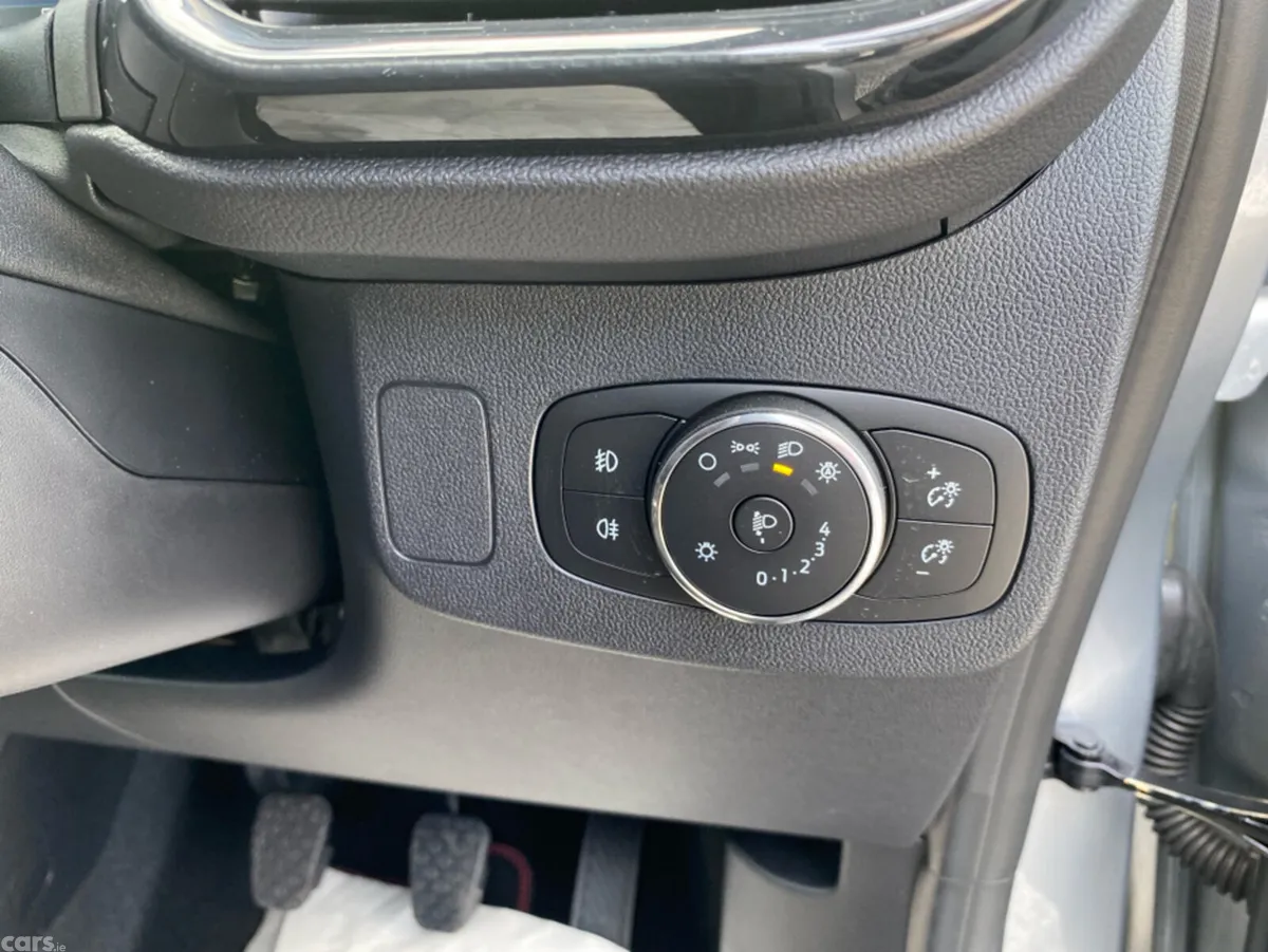 Ford Puma Van, Petrol Hybrid, 2025, Grey