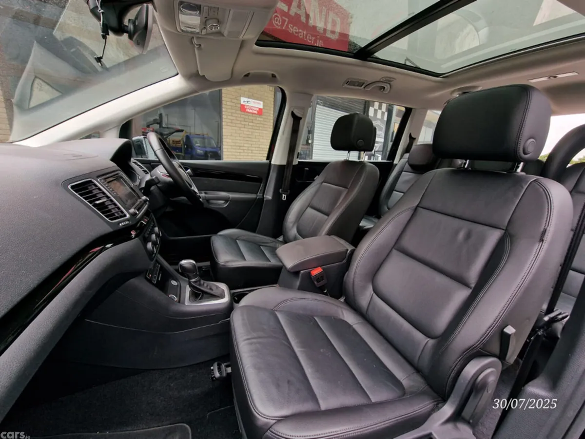 Volkswagen Sharan MPV, Petrol, 2017, White