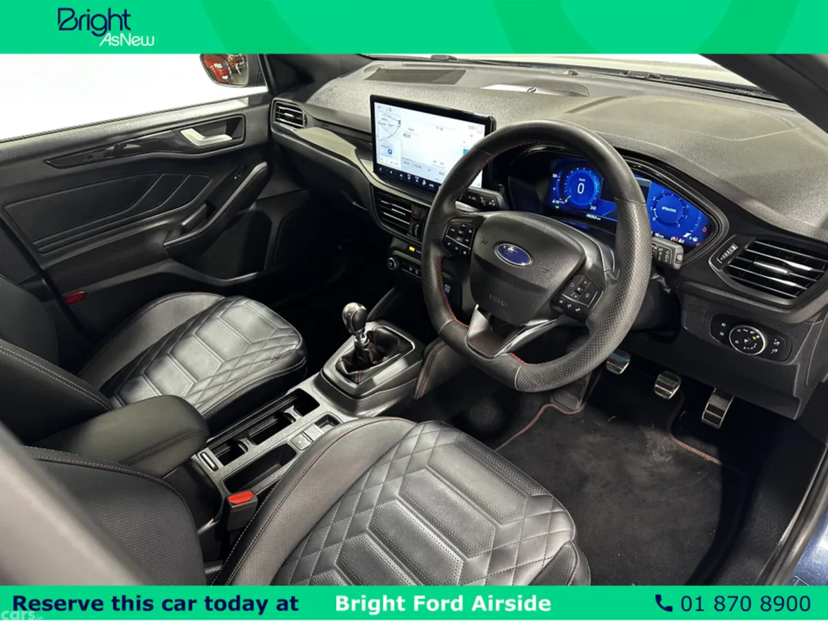 Ford Focus Hatchback, Petrol Hybrid, 2023, Blue