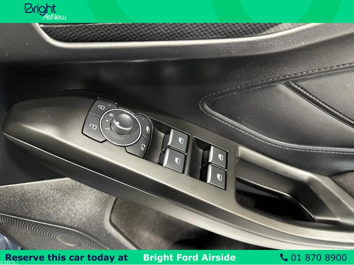 Ford Focus Hatchback, Petrol Hybrid, 2023, Blue