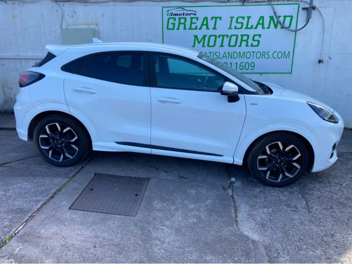 Ford Puma Hatchback, Petrol, 2021, White