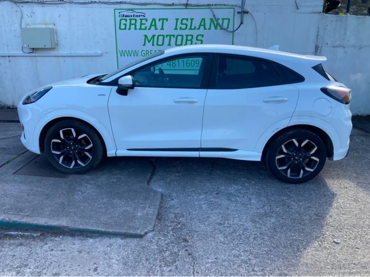 Ford Puma Hatchback, Petrol, 2021, White