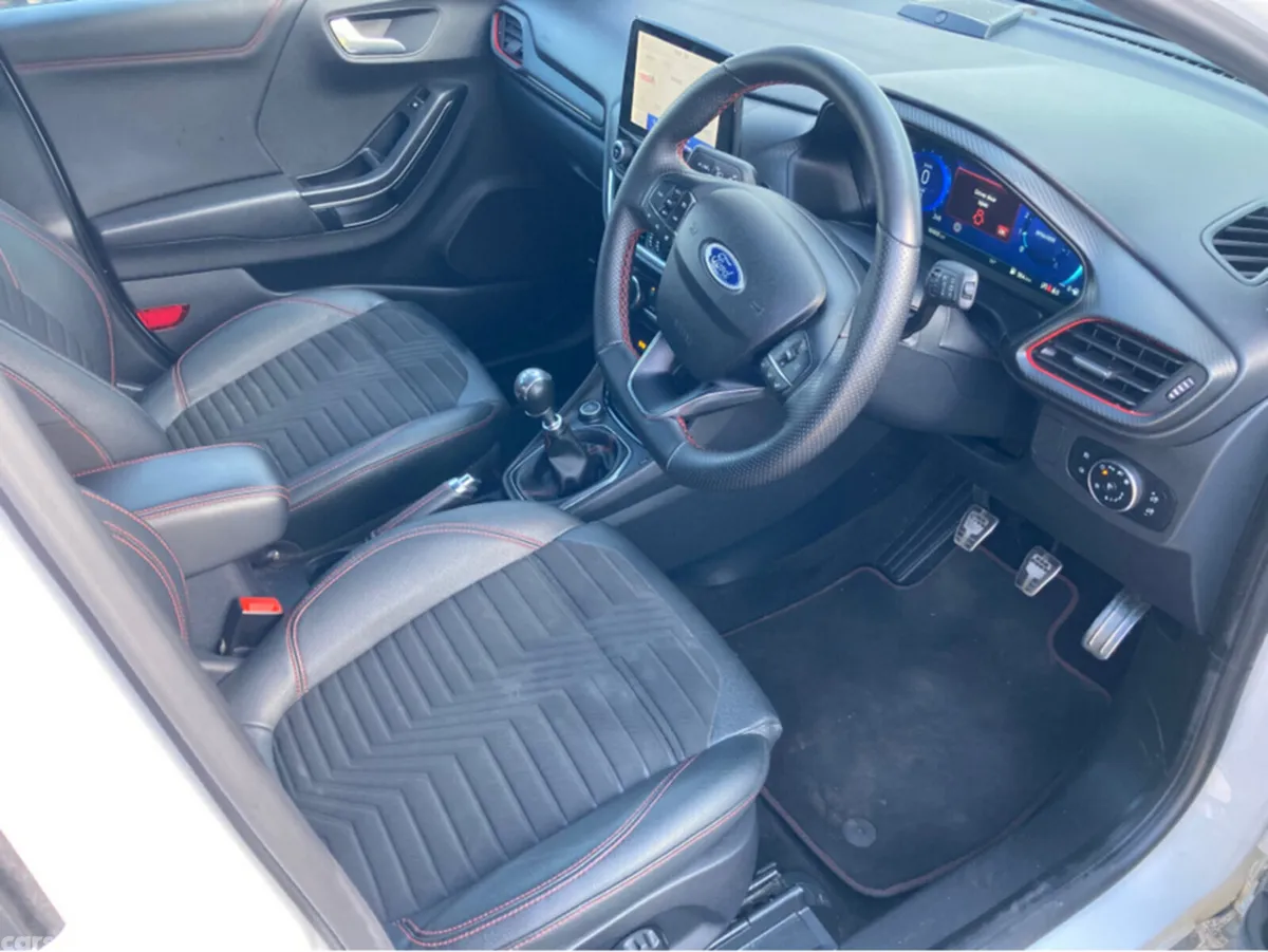 Ford Puma Hatchback, Petrol, 2021, White