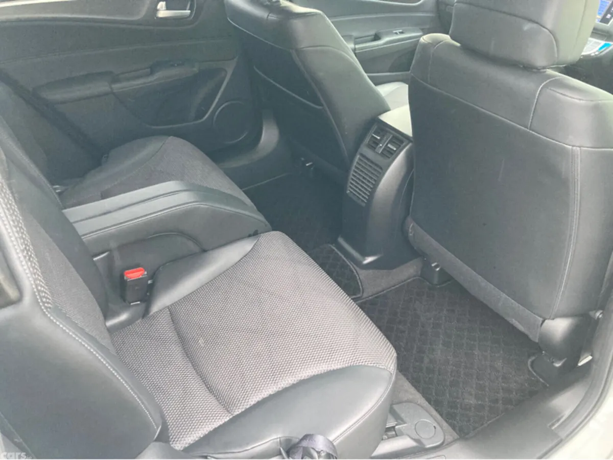 Honda Jade Estate, Petrol Hybrid, 2017, White