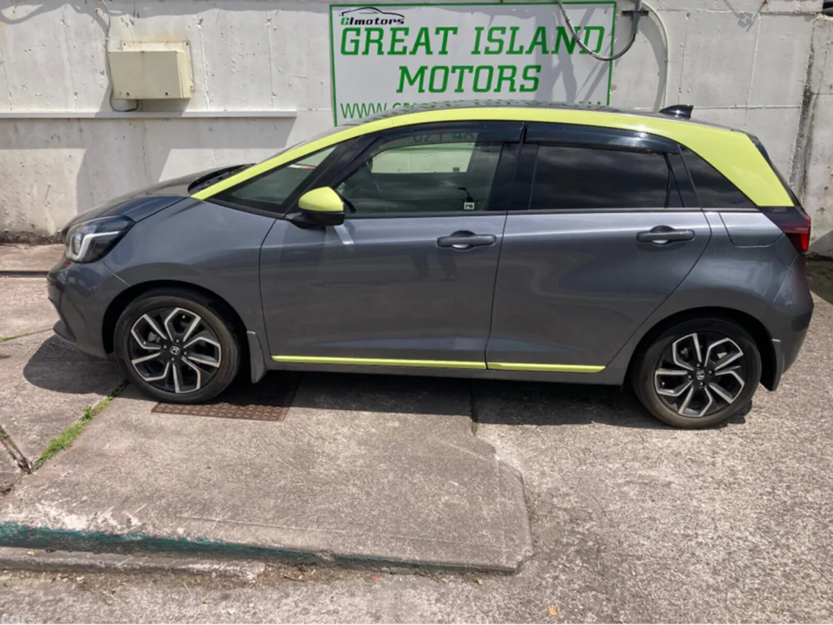 Honda Fit Hatchback, Petrol Hybrid, 2020, Grey