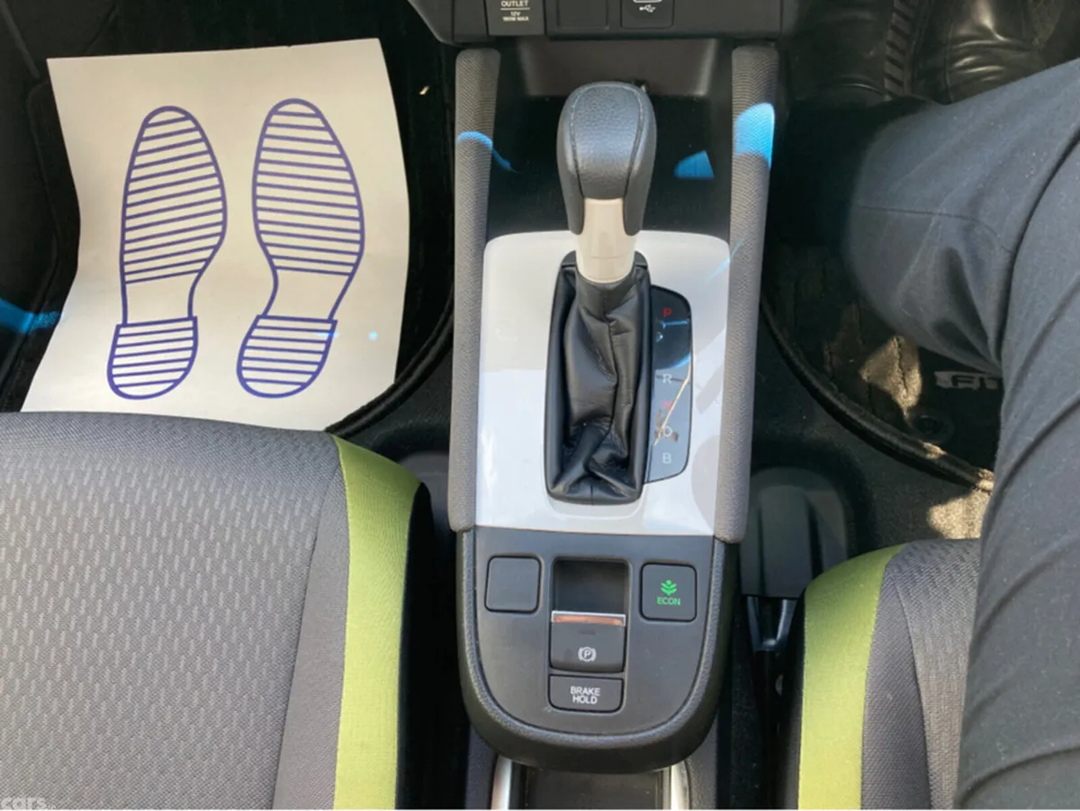 Honda Fit Hatchback, Petrol Hybrid, 2020, Grey
