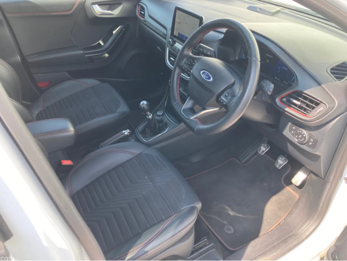Ford Puma Hatchback, Petrol, 2021, White