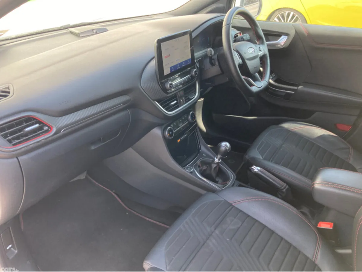 Ford Puma Hatchback, Petrol, 2021, White