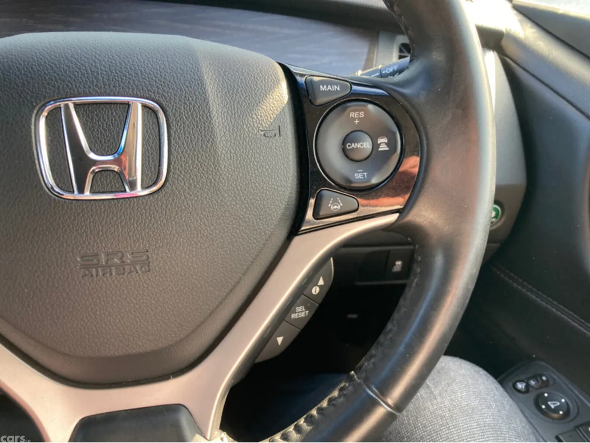 Honda Jade Estate, Petrol Hybrid, 2015, Grey