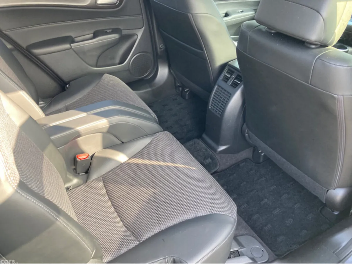 Honda Jade Estate, Petrol Hybrid, 2015, Grey