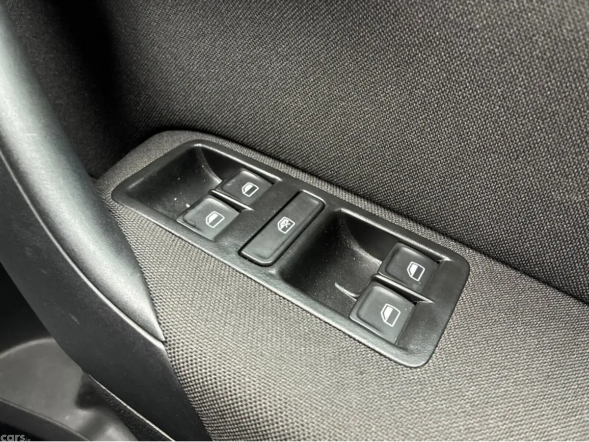 Volkswagen Polo Hatchback, Petrol, 2017, Red
