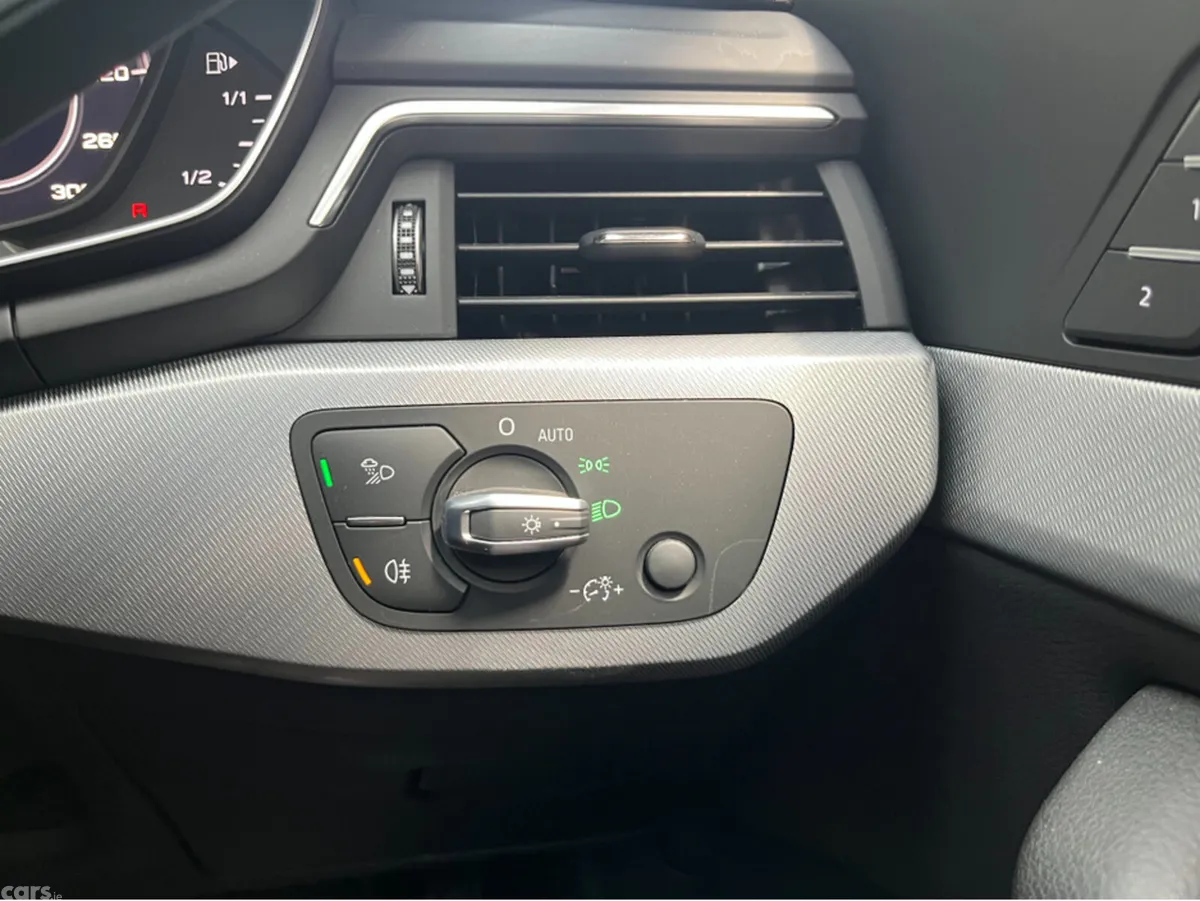 Audi A4 Saloon, Petrol, 2019, White