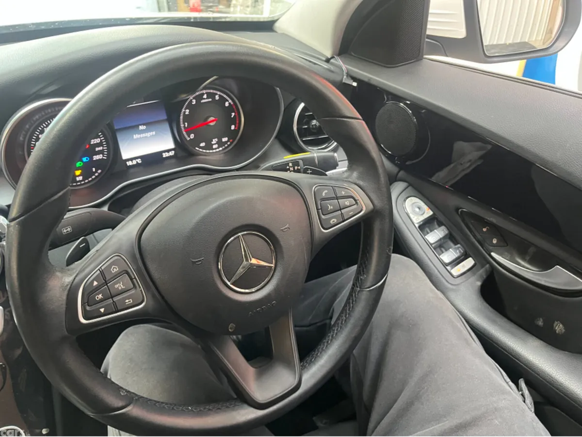 Mercedes-Benz C-Class Saloon, Petrol, 2017, White