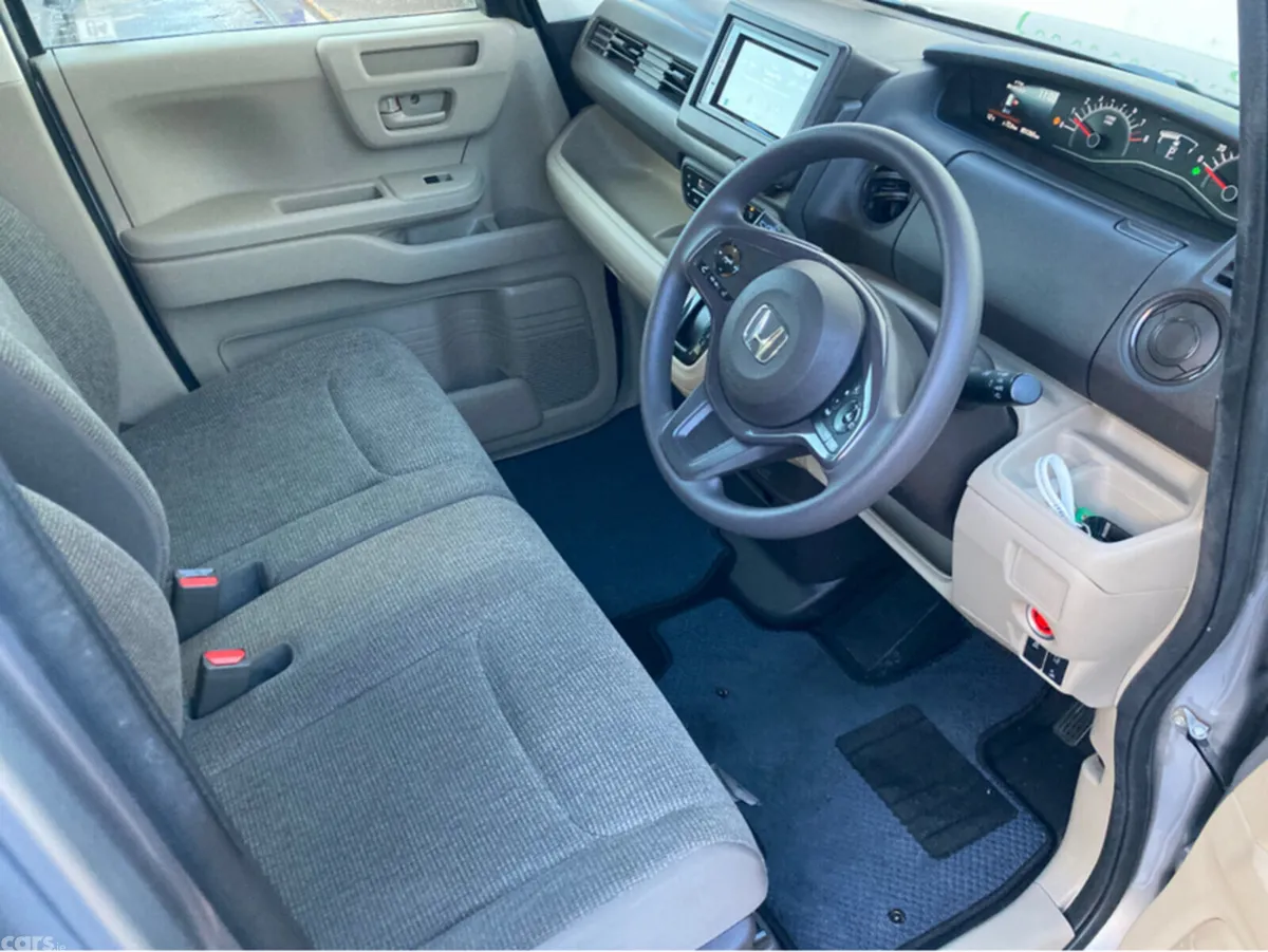 Honda Fit Hatchback, Petrol, 2019, Silver