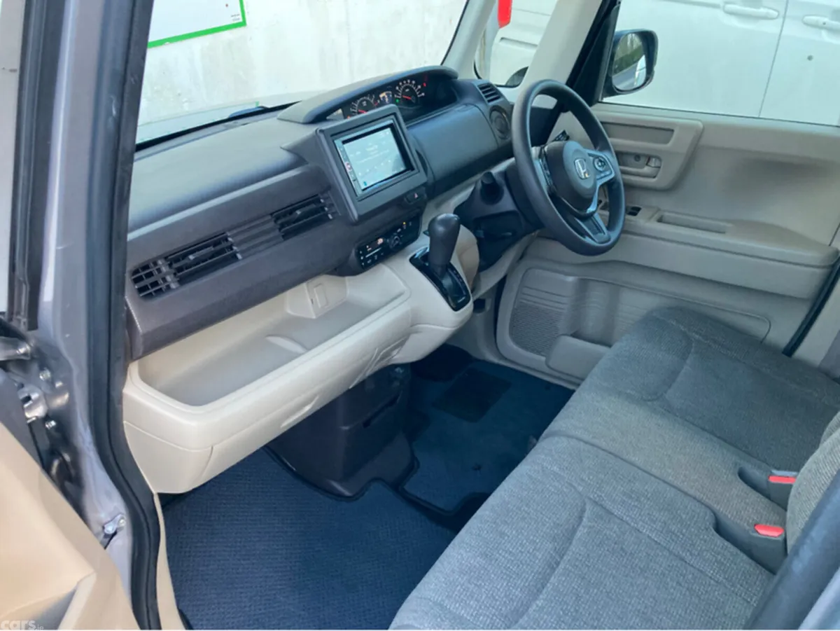 Honda Fit Hatchback, Petrol, 2019, Silver